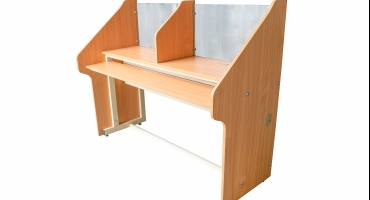 طاولة حاسب مزدوجه