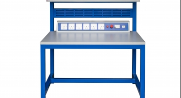 طاولة معمل الكترونيات
